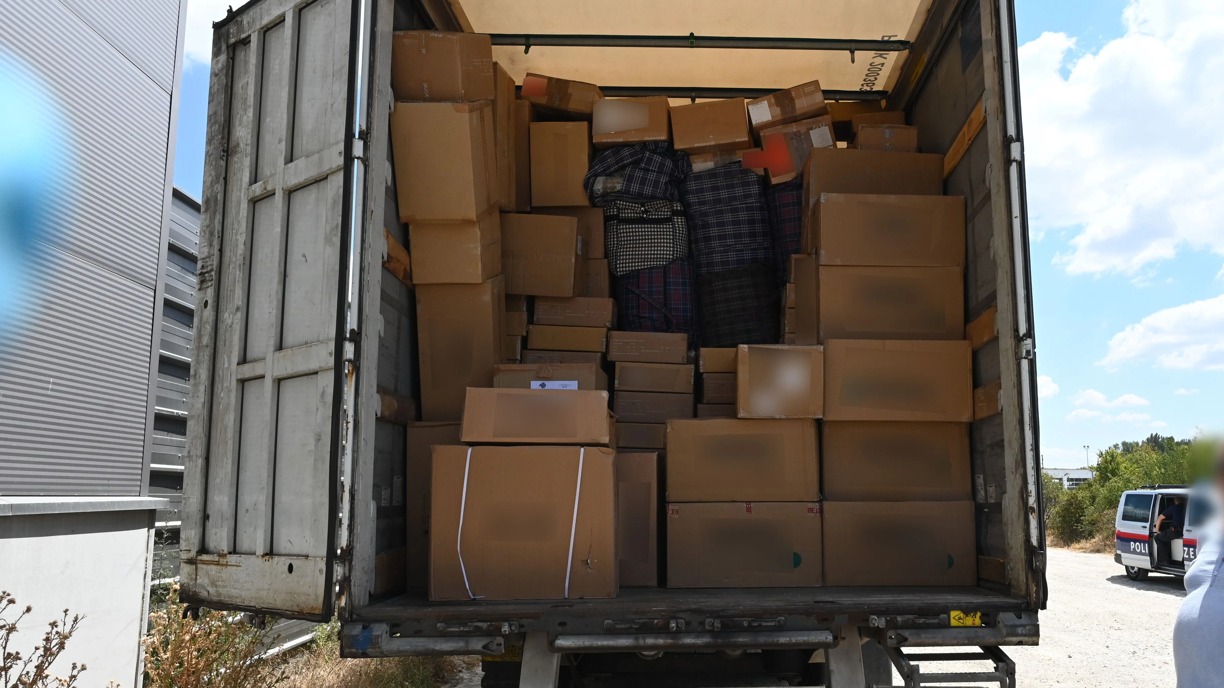Im Sattelzug wurden 200 Kilogramm Cannabis entdeckt.