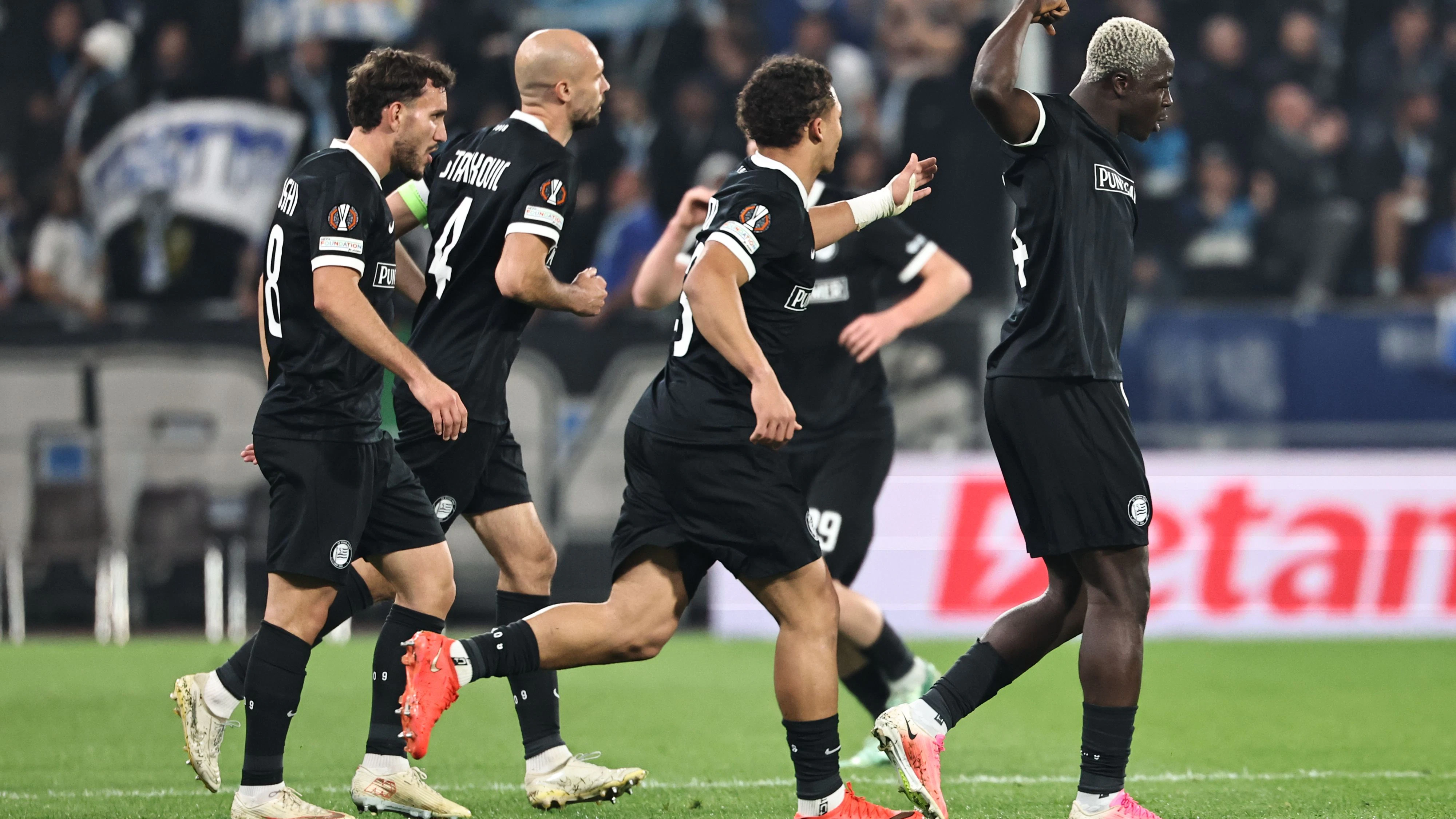 GRAZ,AUSTRIA,22.OCT.26 - SOCCER - UEFA Europa League, SK Sturm Graz vs Olympique de Marseille. Image shows the rejoicing of Vakmir Matoshi, Jon Gorenc Stankovic, Jacob Hoedl and Oumar Diakite (Sturm). Photo: GEPA pictures/ Chris Bauer