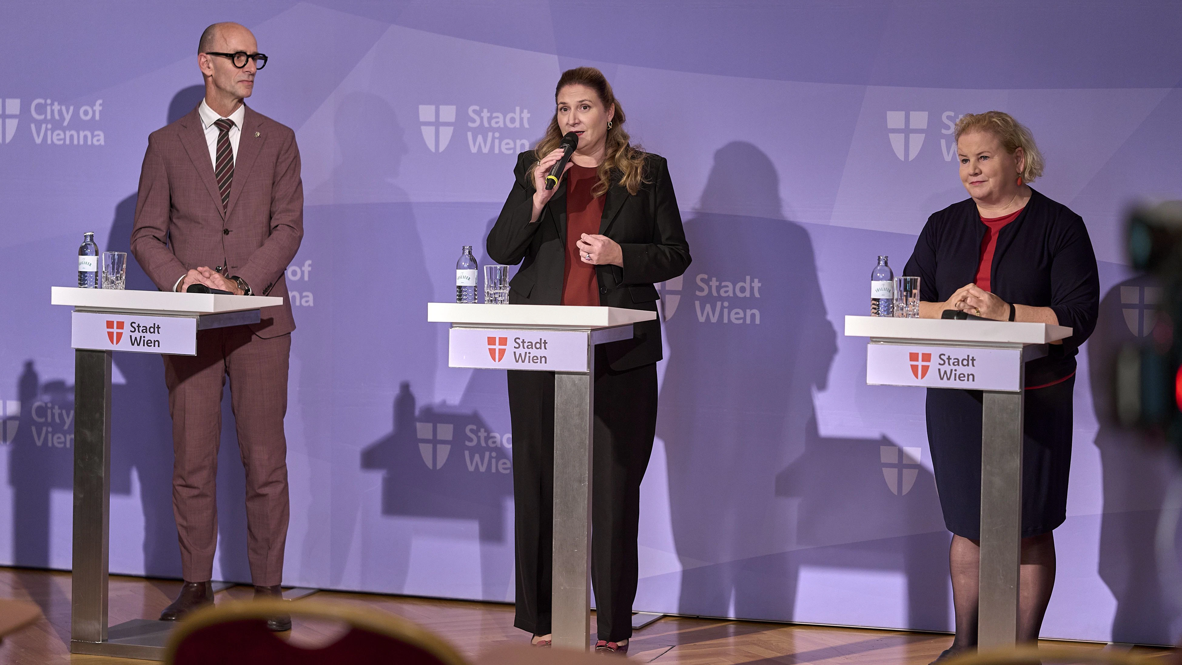 Vzbgm. Barbara Novak im Rahmen der PK - LandesarbeitsreferentInnenkonferenz