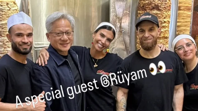 Das Ruyam-Team frute sich über den hohen Besuch.