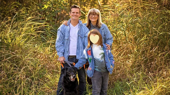 Große Trauer um Florian (im Bild mit seinem Sohn und Lebensgefährtin Christine); Freunde initiierten eine Spendenaktion