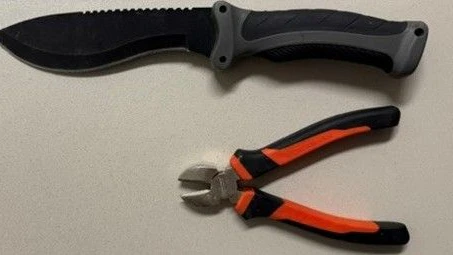 Das Messer und die Zange wurden sichergestellt.