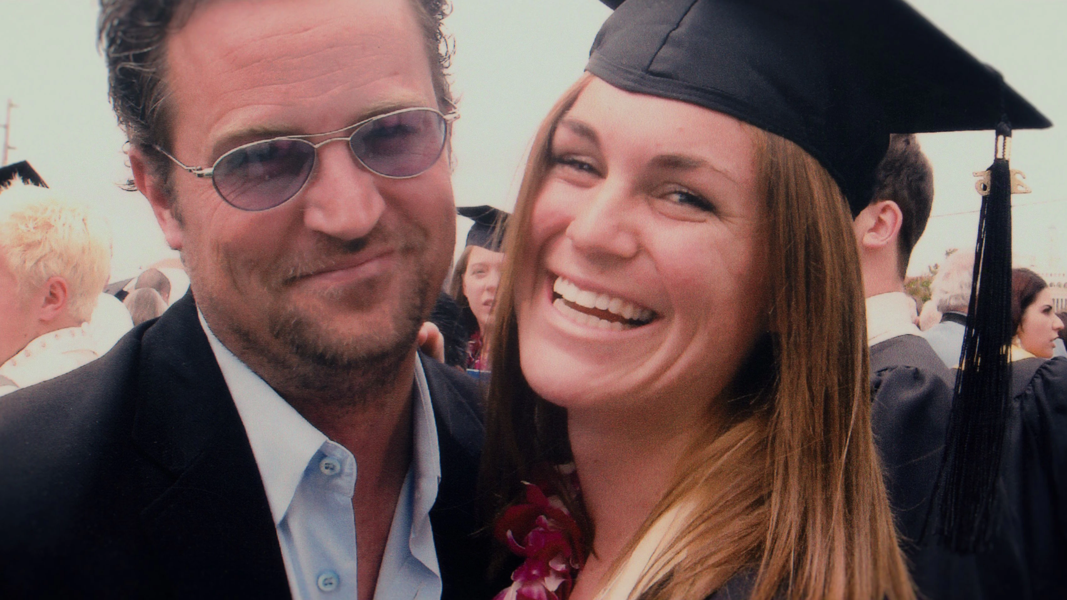 The One About Matthew Perry: Season 1. (L-R) Matthew Perry and Mia Perry Bowick in The One About Matthew Perry: Season 1. Cr. NETFLIX © 2026