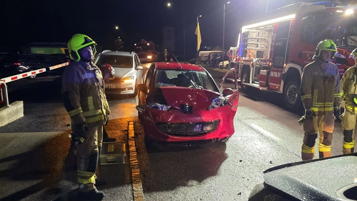 Verkehrsunfall mit zwei PKW in Felixdorf