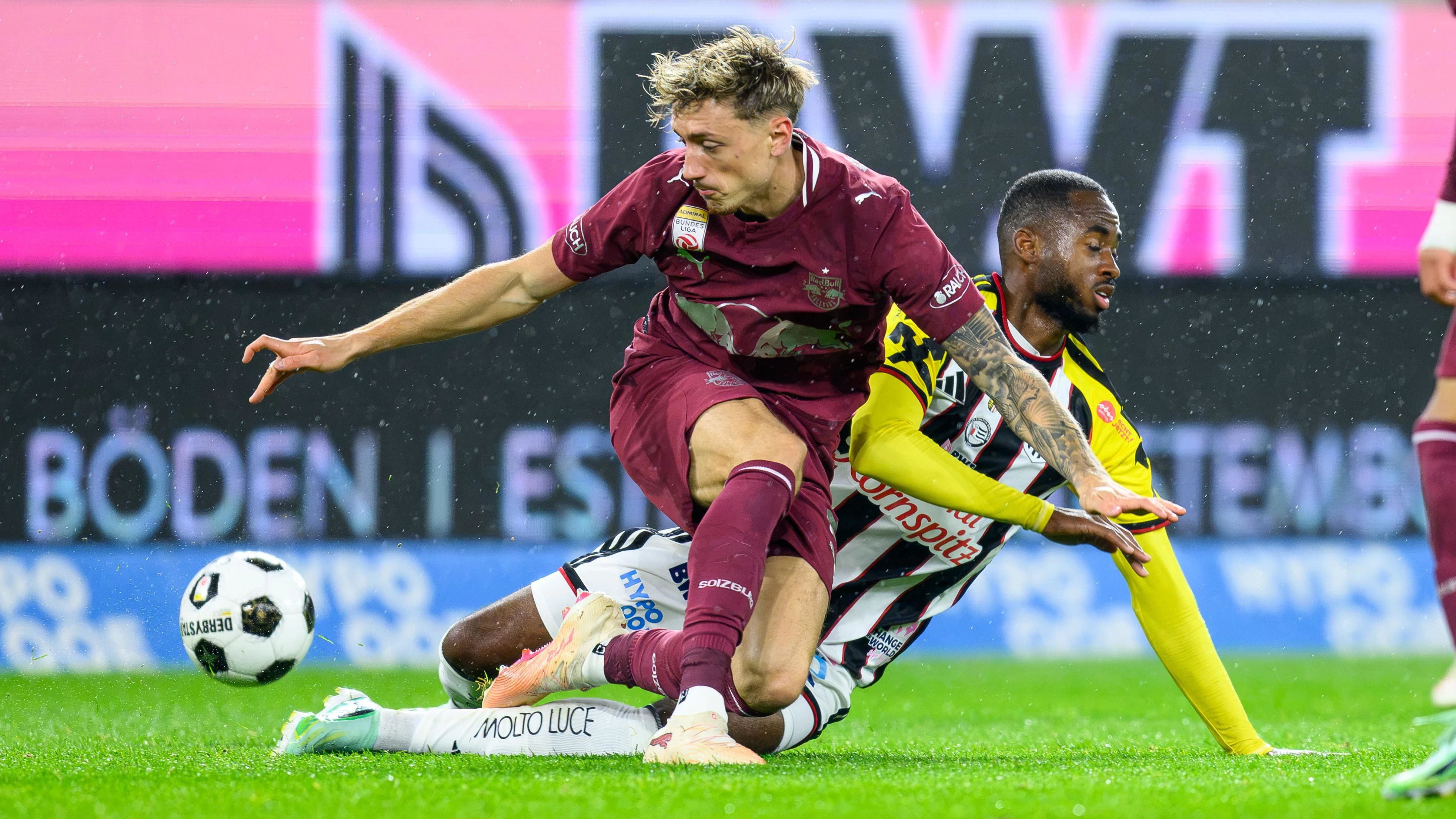 Tim Drexler (Salzburg) und Melayro Bogarde (LASK)
