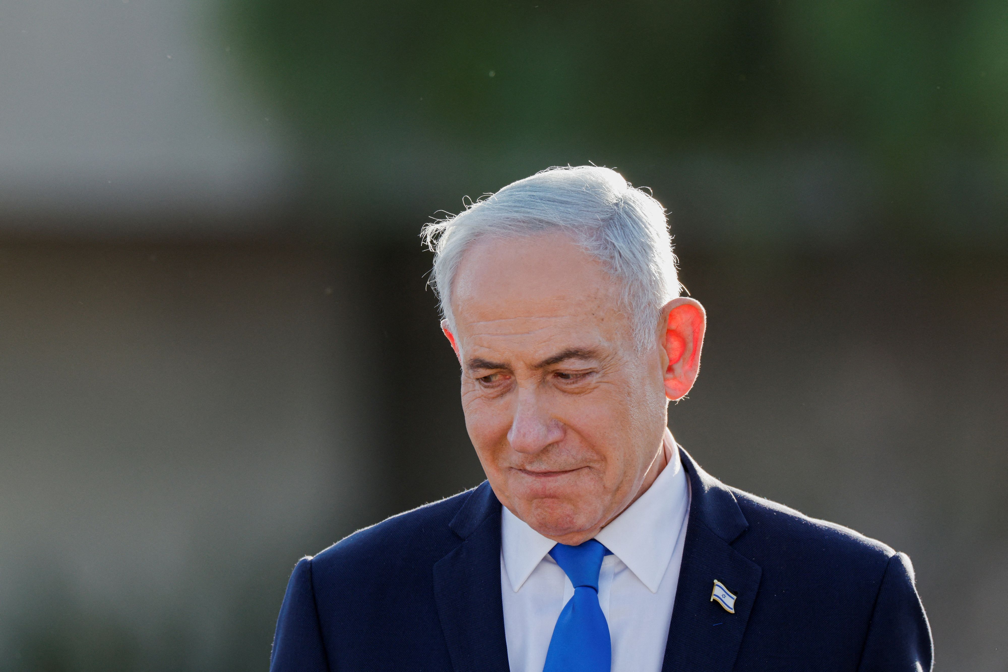 Israel wählt ein neues Parlament. Für Regierungschef Netanjahu steht viel auf dem Spiel. Umfragen deuten auf ein knappes Rennen hin.