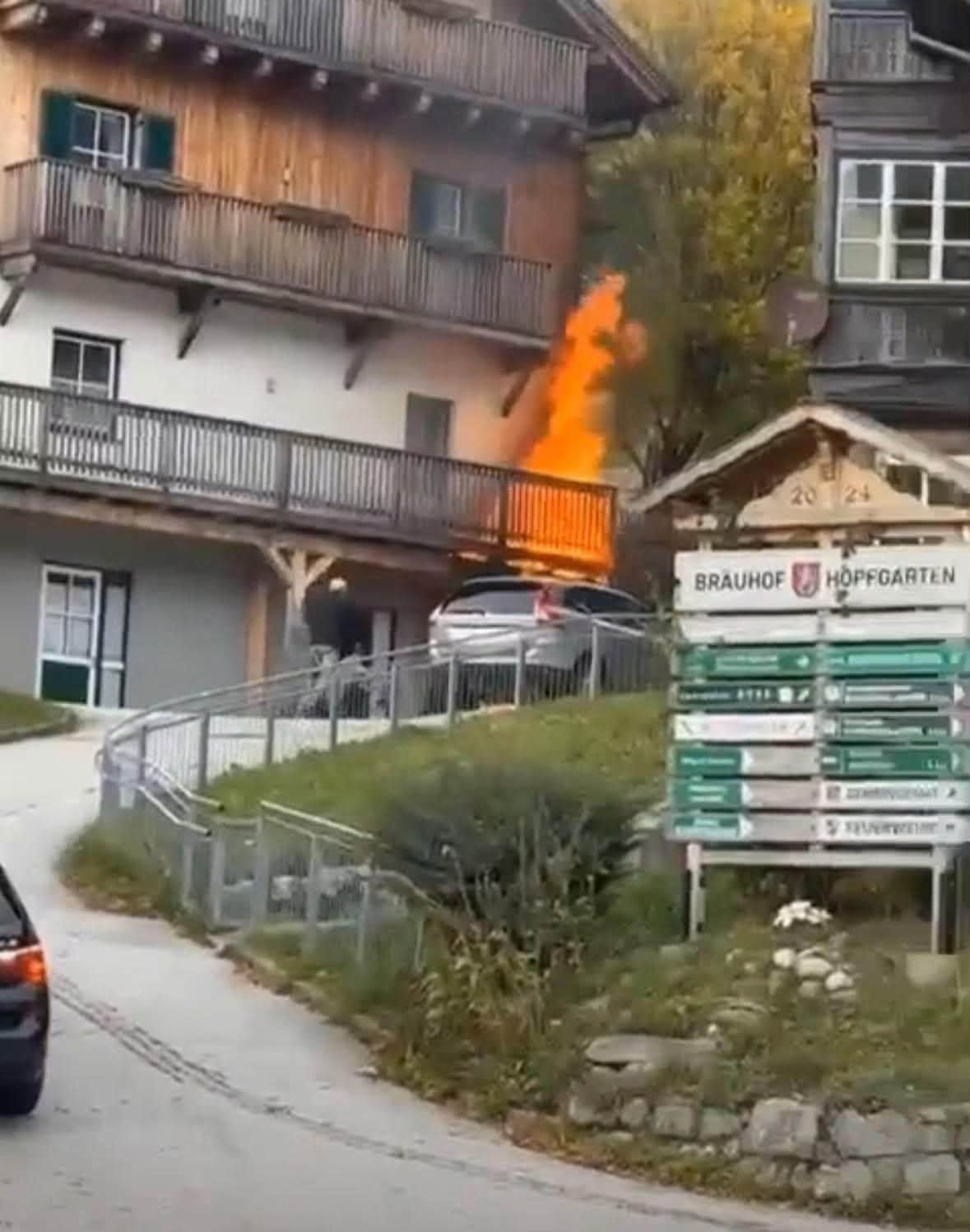Heute.at - Direkt neben Volksschule begann Haus zu brennen