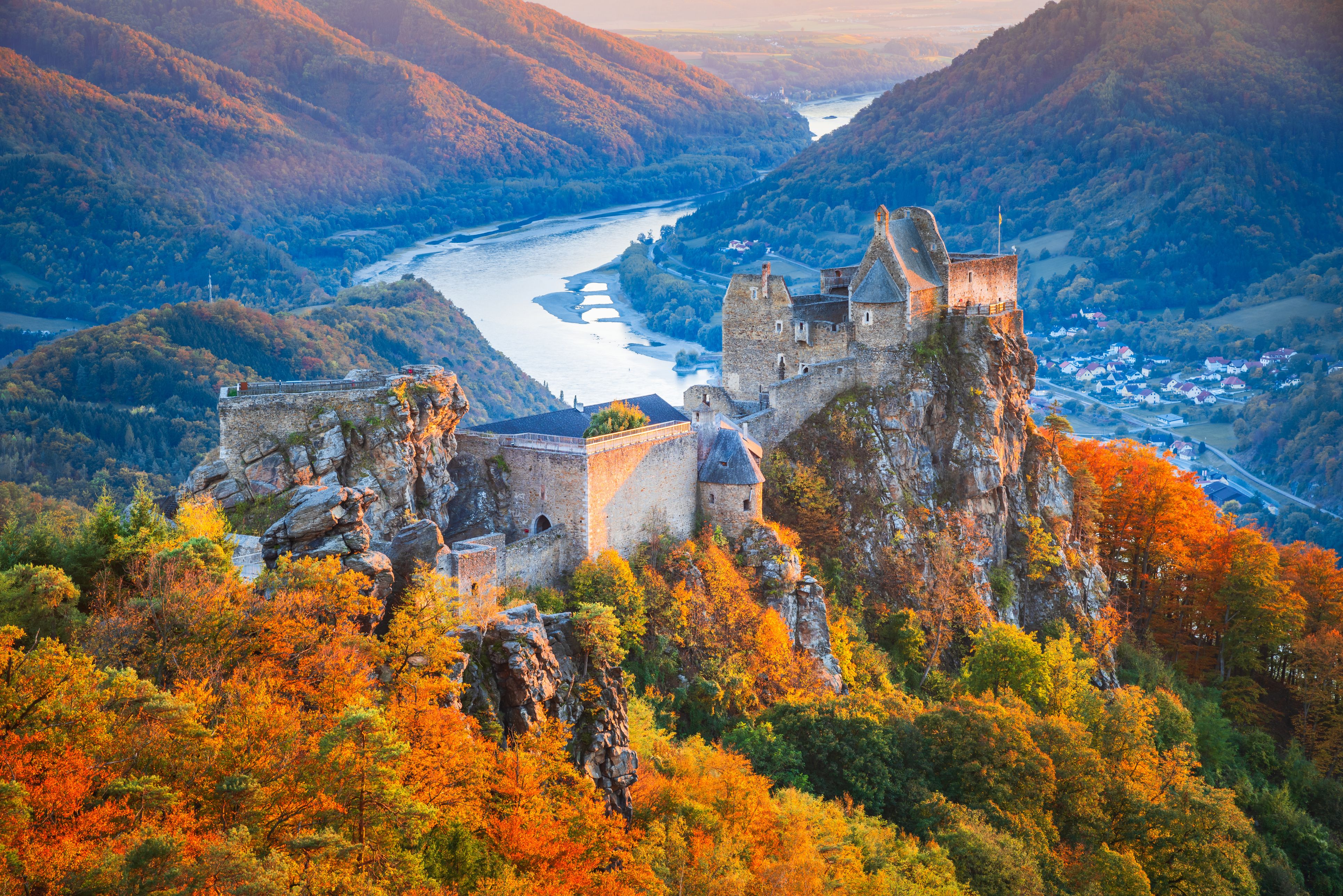 Österreich mischt bei den schönsten Herbstzielen der Welt mit.