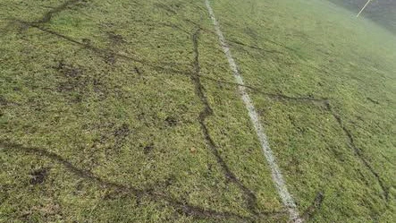 Heute.at - Hakenkreuz im Rasen! Vandalen verwüsten Fußballplatz