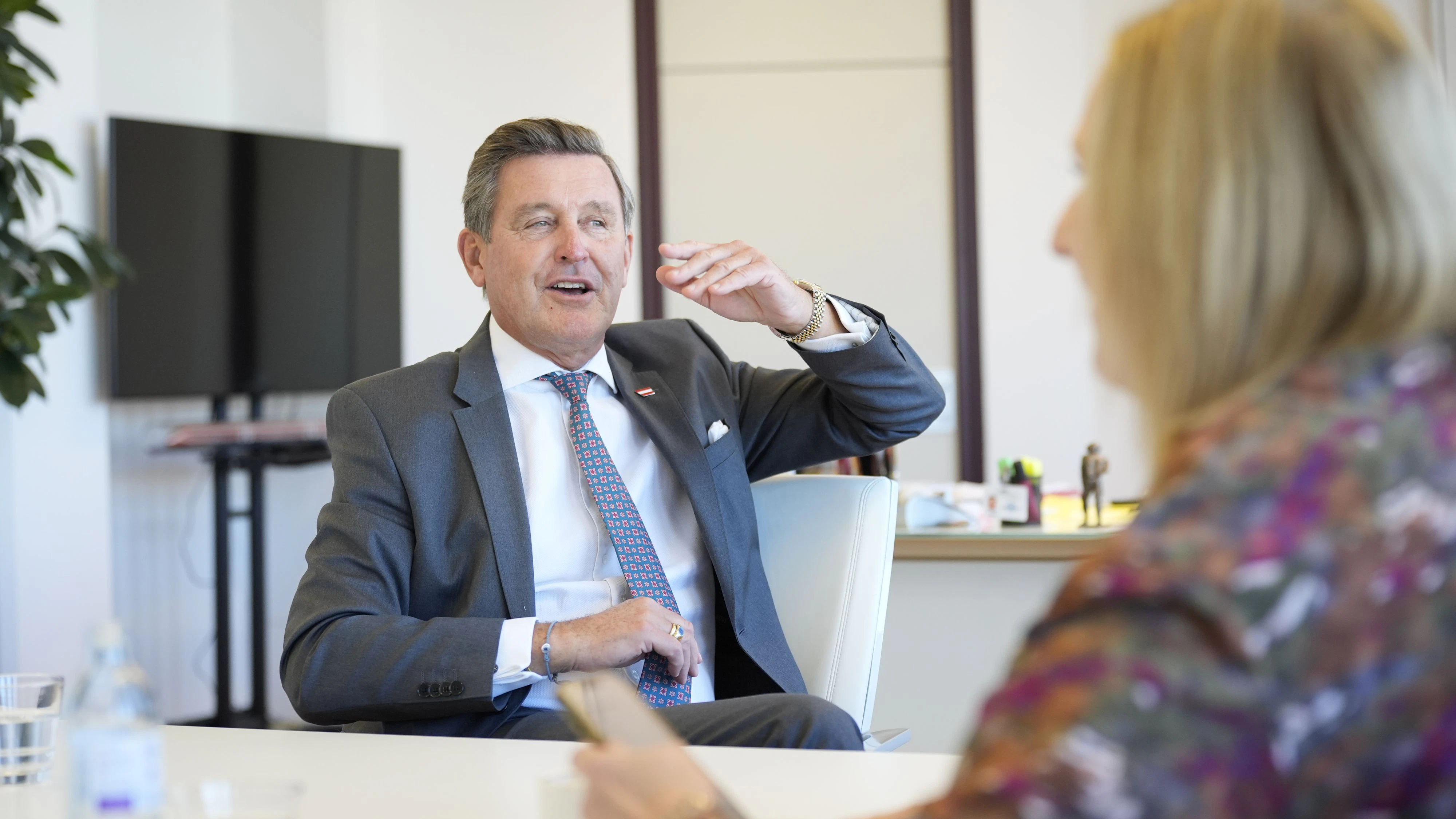 Peter Hanke (SPÖ) will ein Zeichen für die Wirtschaft setzen.