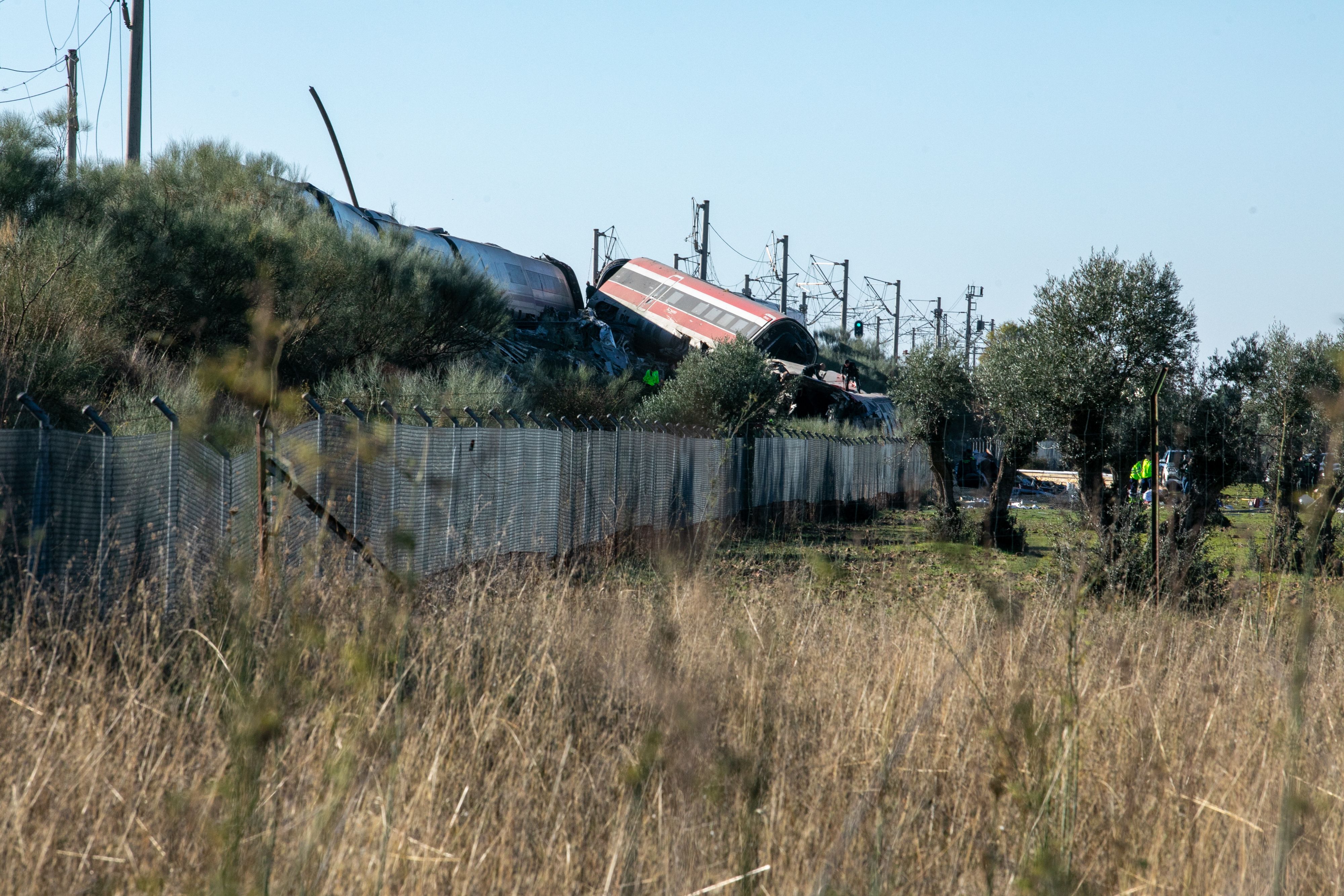 Der Unfallort einer Kollision zwischen zwei Zügen in Urda, Spanien, am Mittwoch, dem 28. Oktober 2026.