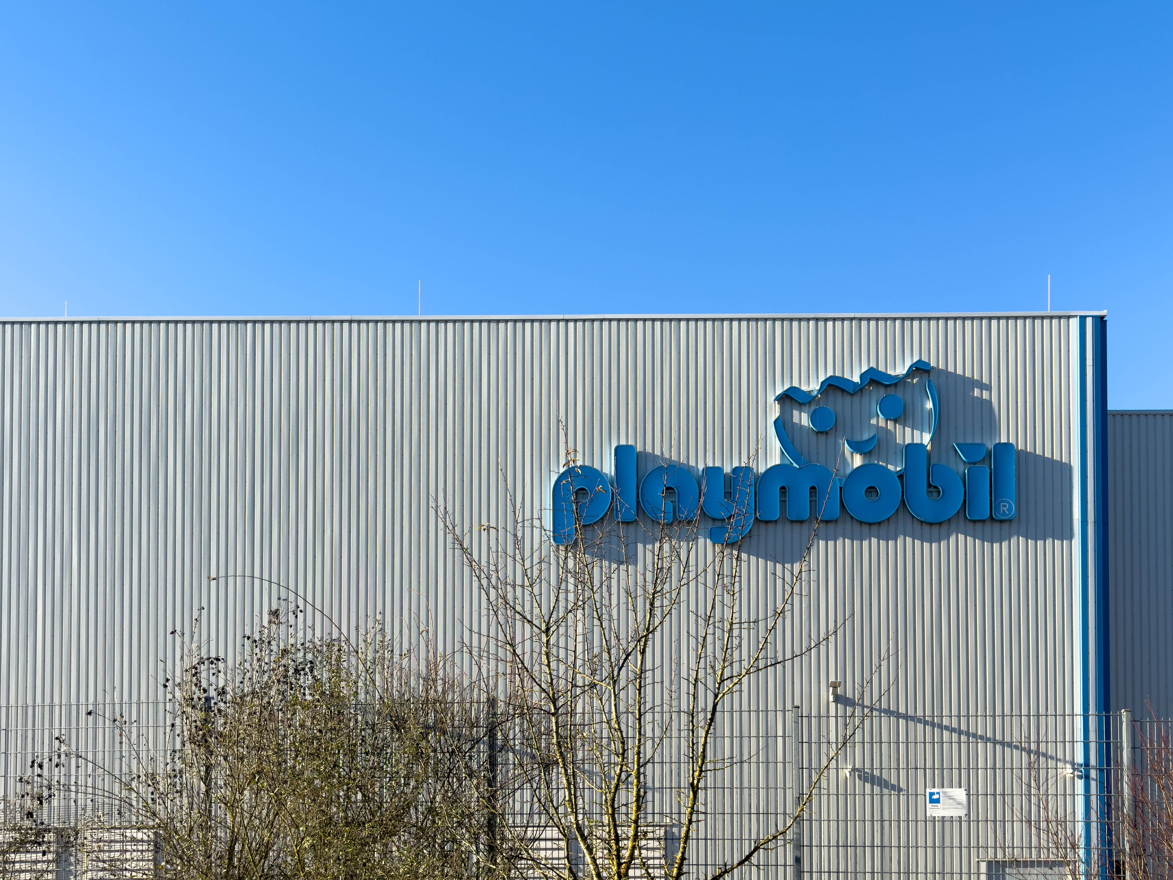 Heute.at - Playmobil-Fabrik wird zum Rechenzentrum