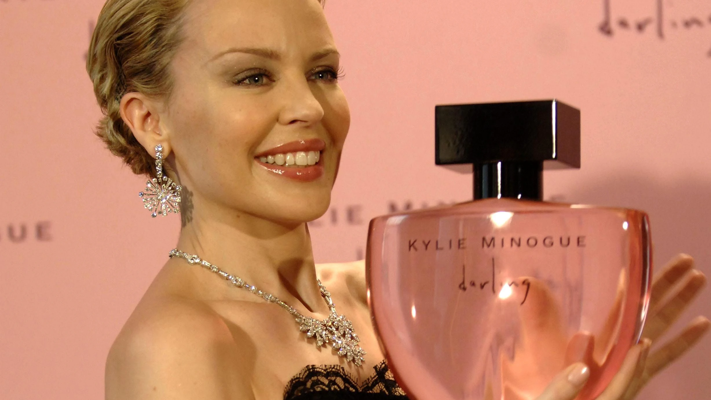 Warum Stars plötzlich wieder eigene Parfums machen