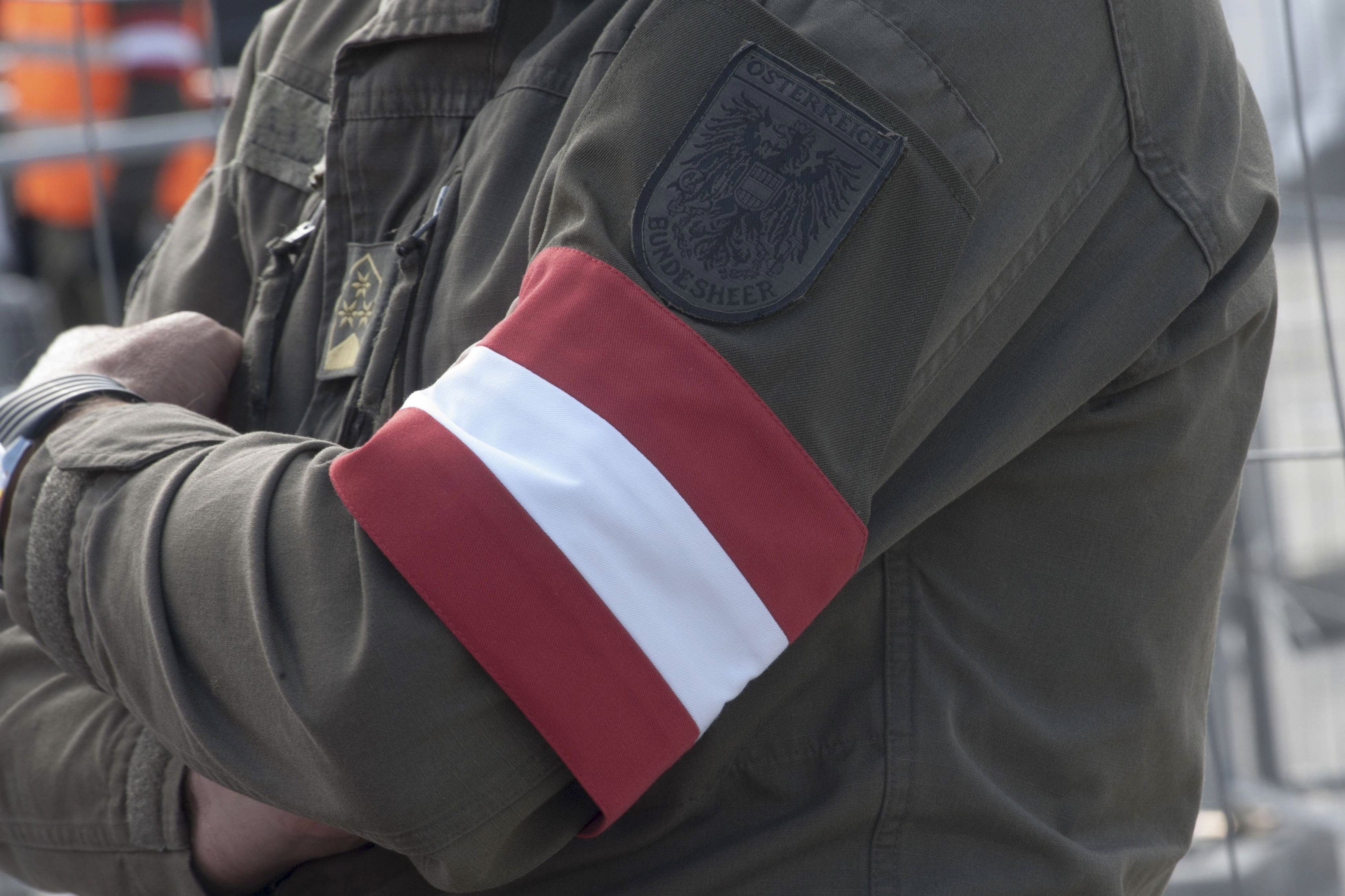 Der krankgemeldete Soldat wurde als Kellner auf einer Hütte gefunden (Symbolbild).
