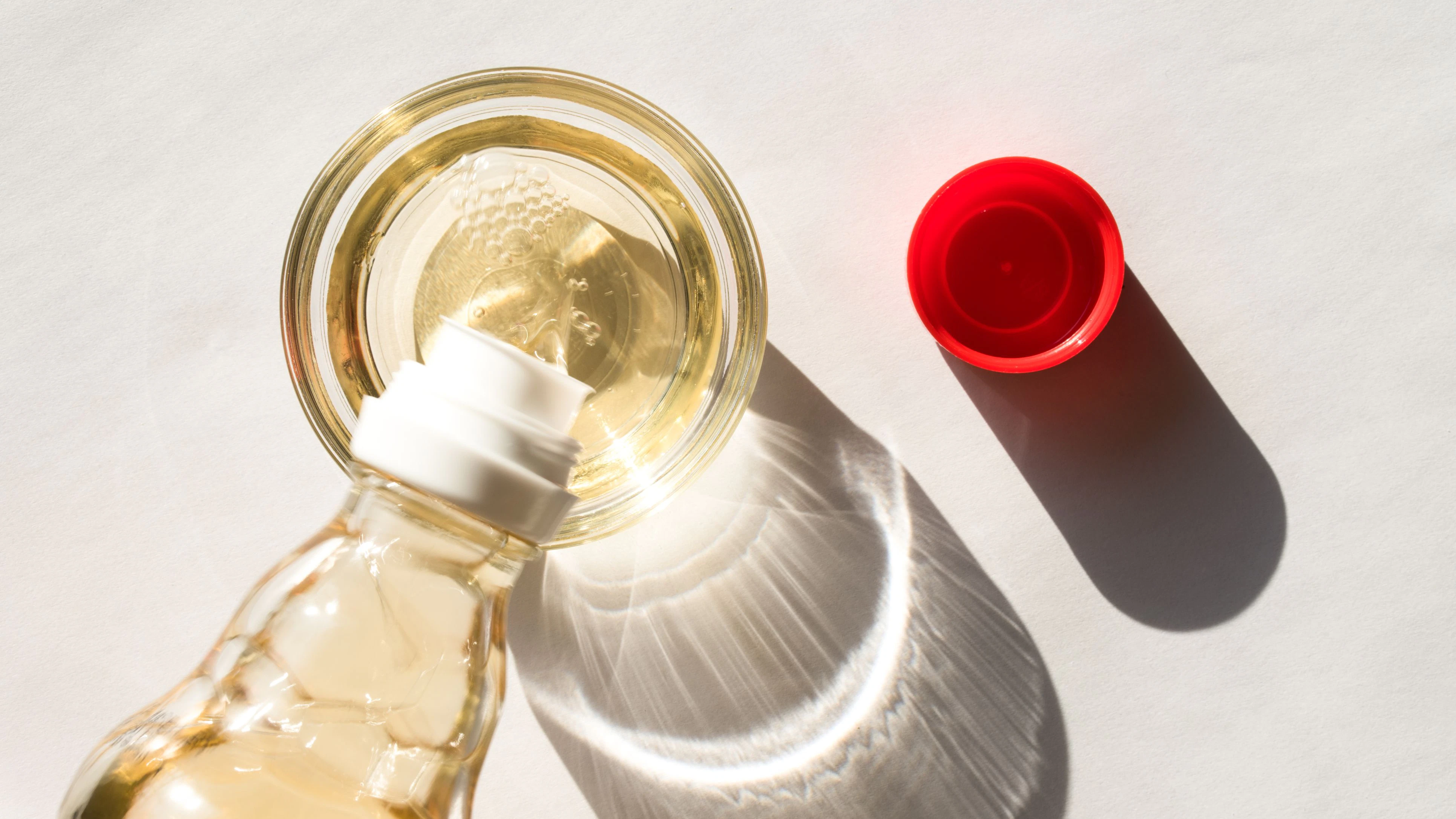 Alte Essigflasche entdeckt? Das solltest du nun wissen