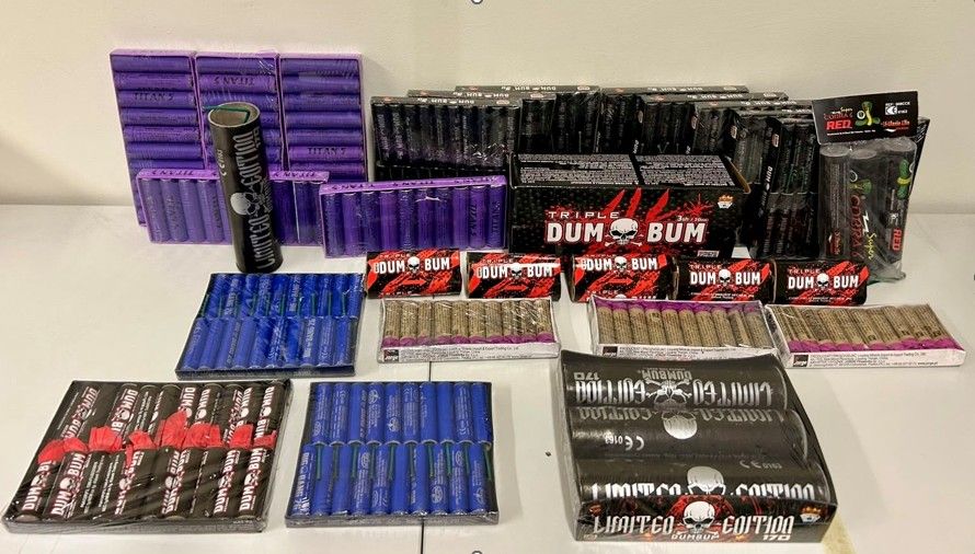Die Polizei konnte die Pyrotechnik sicherstellen.