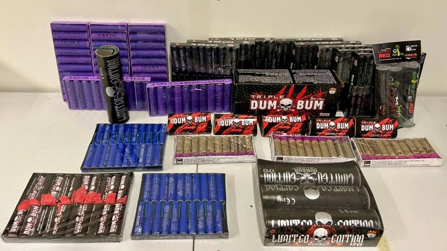 Die Polizei konnte die Pyrotechnik sicherstellen.