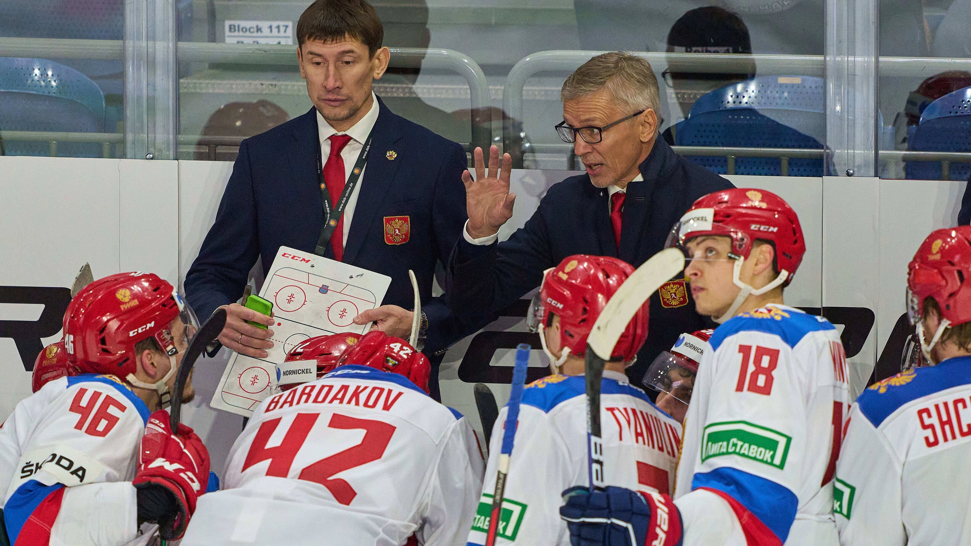  Igor Larionov, head coach Russia gesticulates at the match SWITZERLAND - RUSSIA 3-2 DEB Ice hockey, Eishockey DEUTSCHLAND CUP in Krefeld, Germany, November 14, 2020, Season 2021/2022, Slowakei,