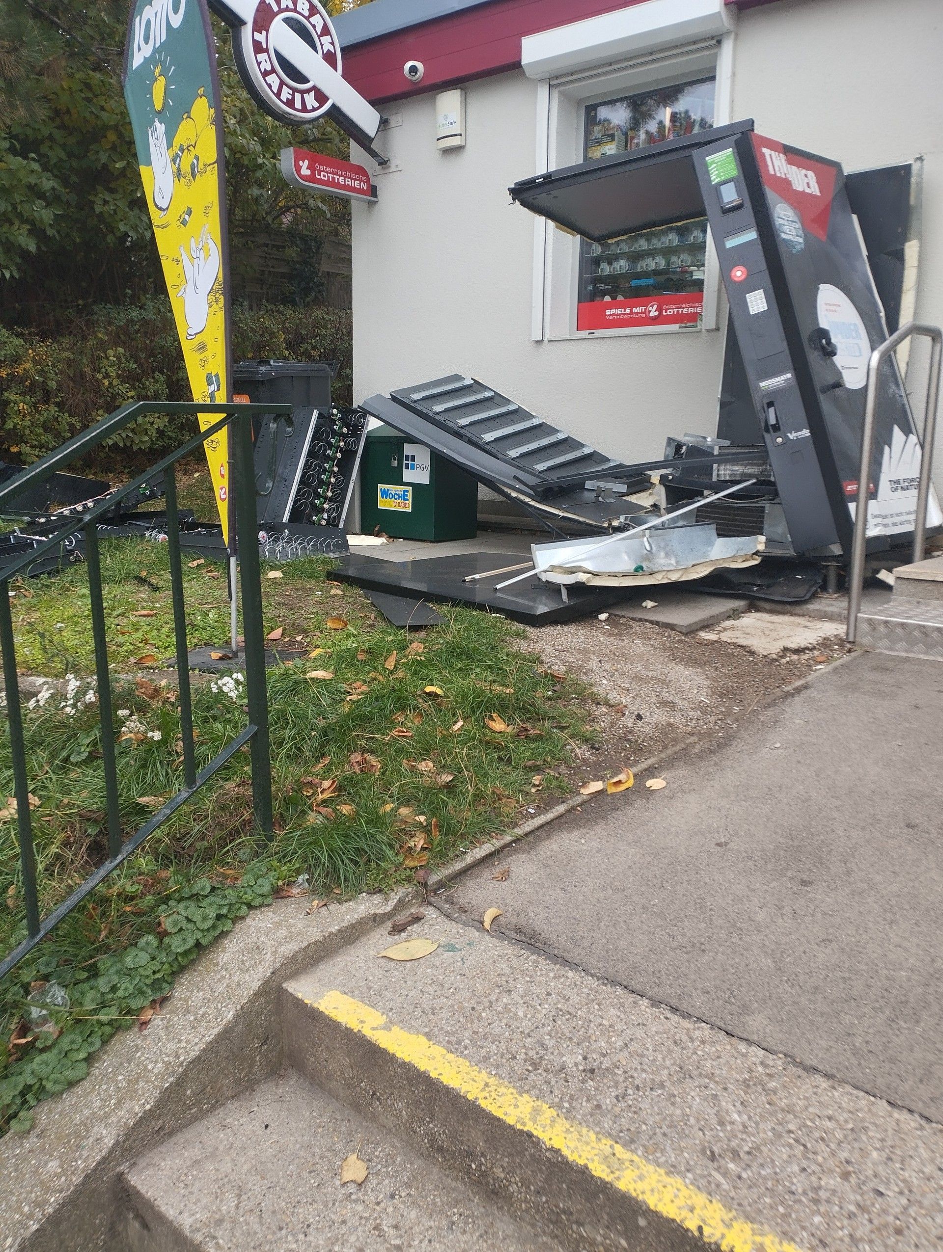 Am Samstag wurde ein Zigarettenautomat beschädigt.